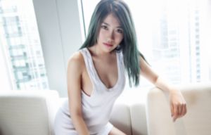 台湾三级情趣内衣秀32_720高清电影在线