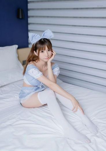 迪拜的女孩完整高清在线观看_DVD迅雷电影在线