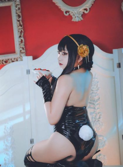 迷人的妻子 电视剧_BD英语动漫在线观看
